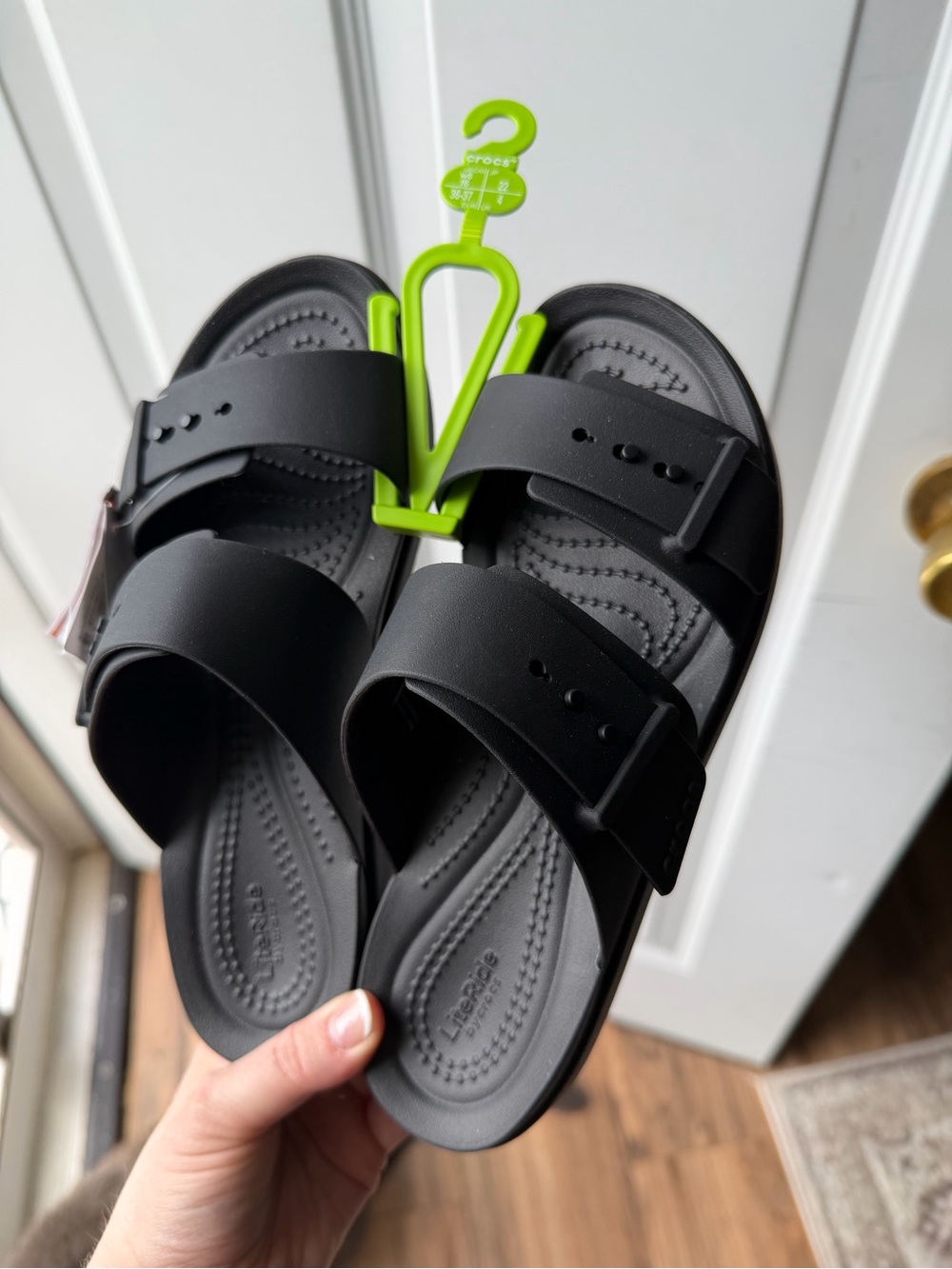 Crocs Brooklyn Buckle Low Low black